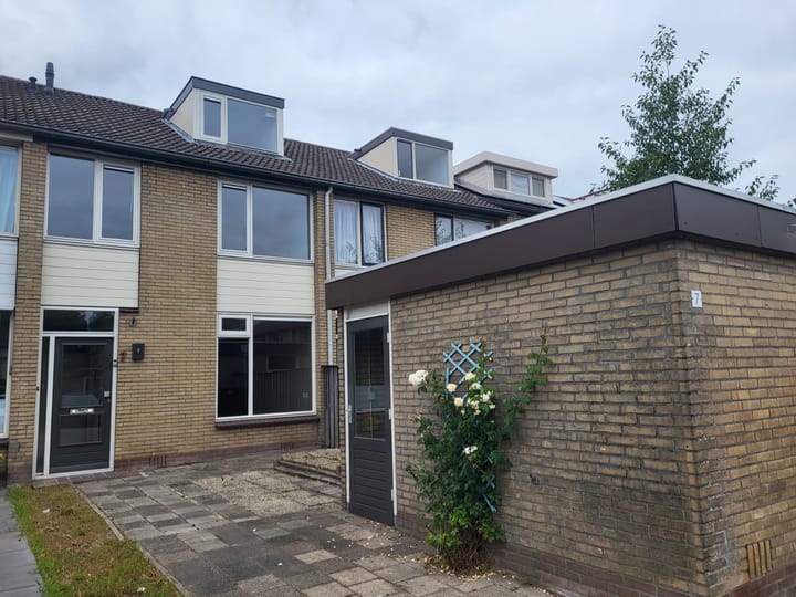 Photo 1 of Debussystraat 7