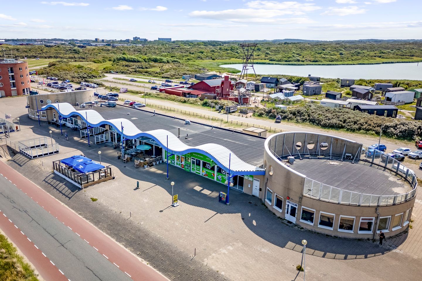 Bekijk foto 2 van Kennemerboulevard 330
