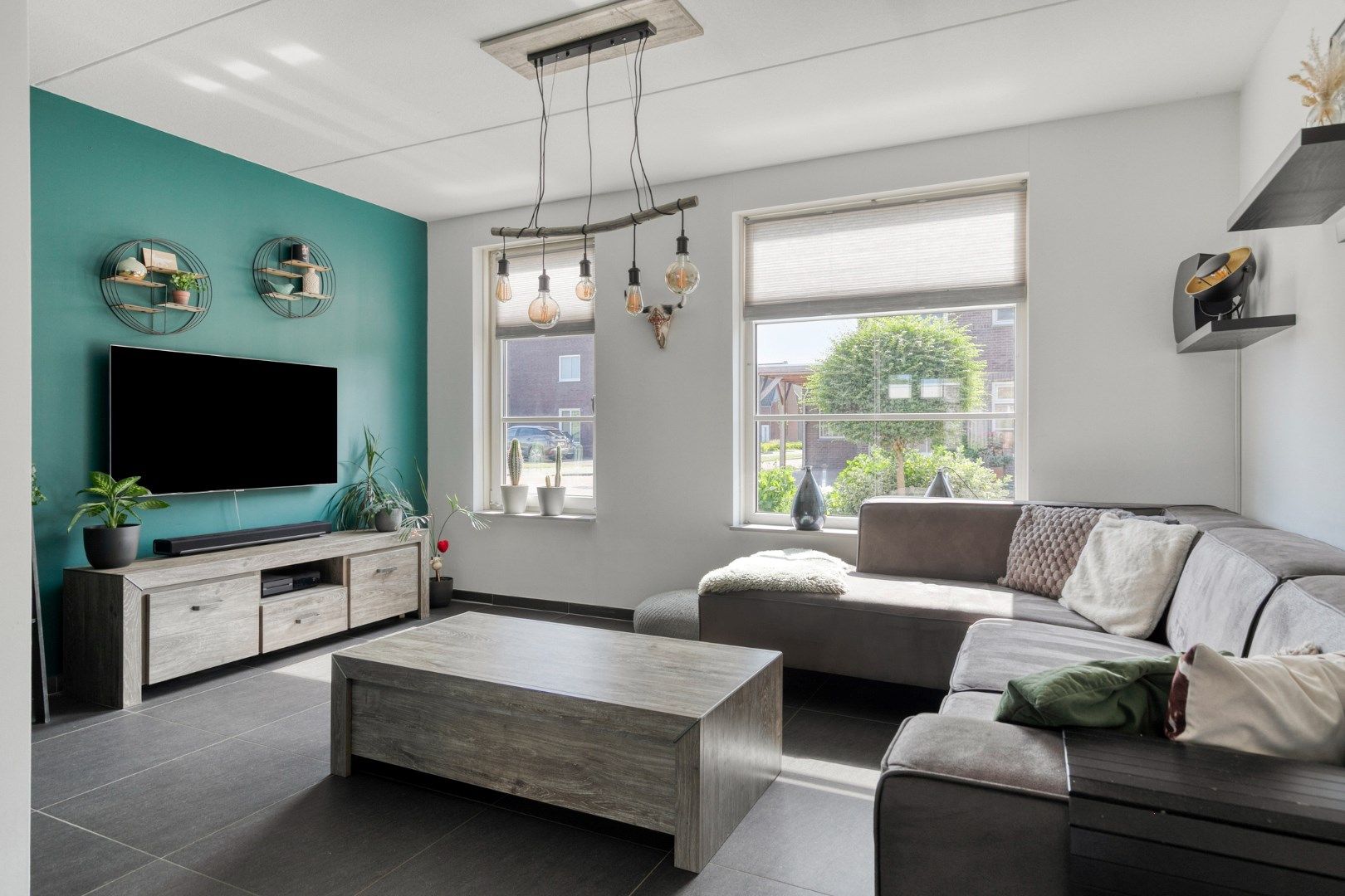 Foto 3 van Esdoornstraat 6