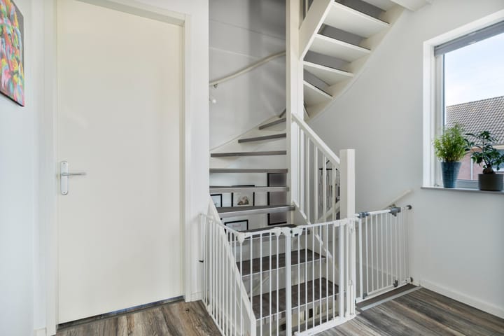 Foto 20 van Esdoornstraat 6