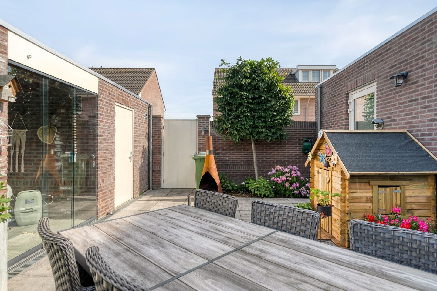 Foto 25 van Esdoornstraat 6