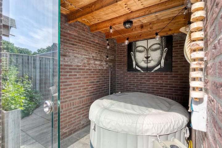 Foto 28 van Esdoornstraat 6