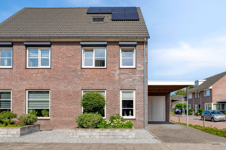 Foto 29 van Esdoornstraat 6