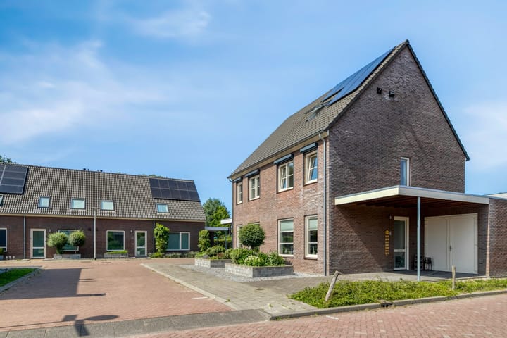 Foto 30 van Esdoornstraat 6