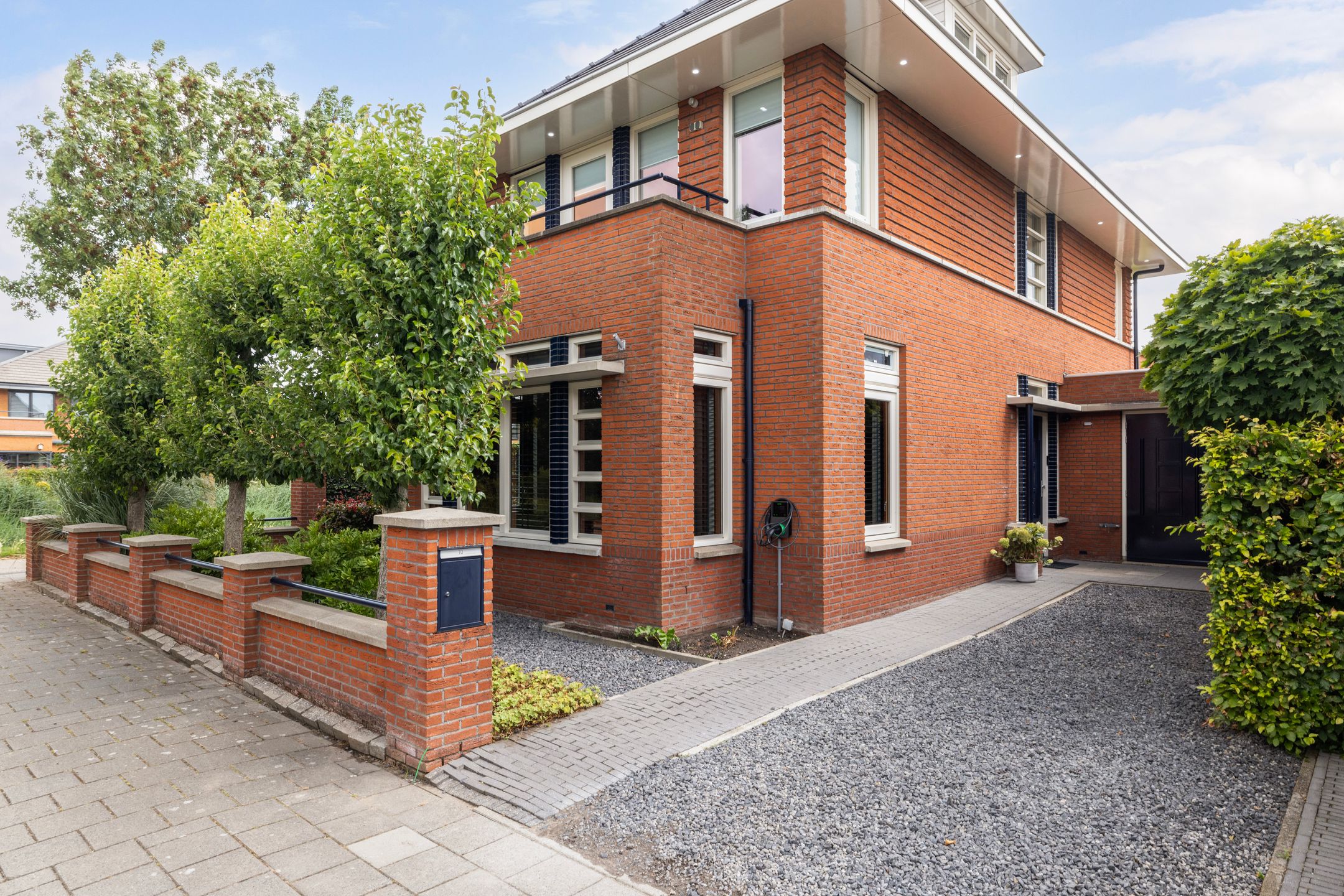 Photo 6 of Bandhaak 10