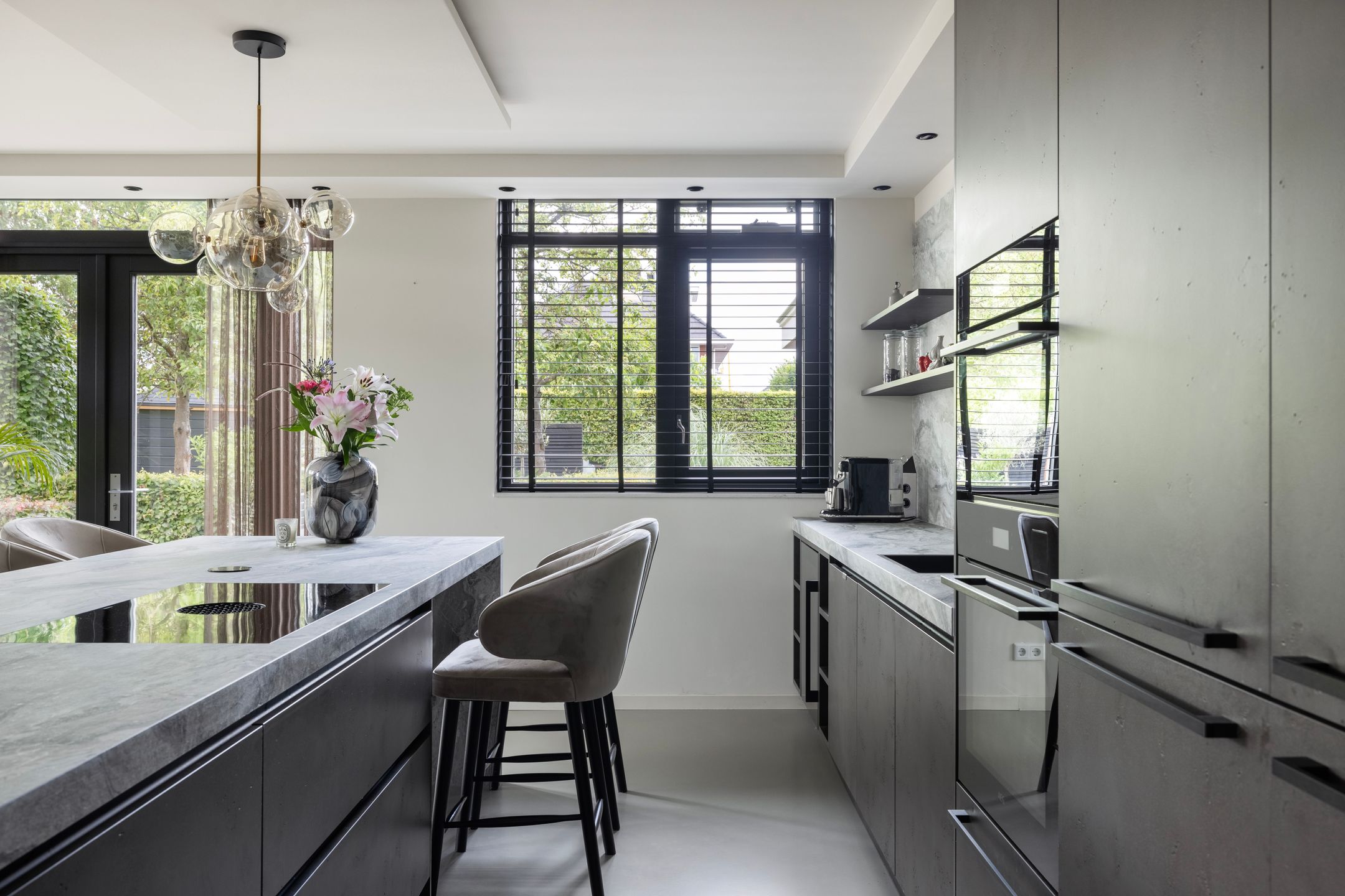 Photo 21 of Bandhaak 10