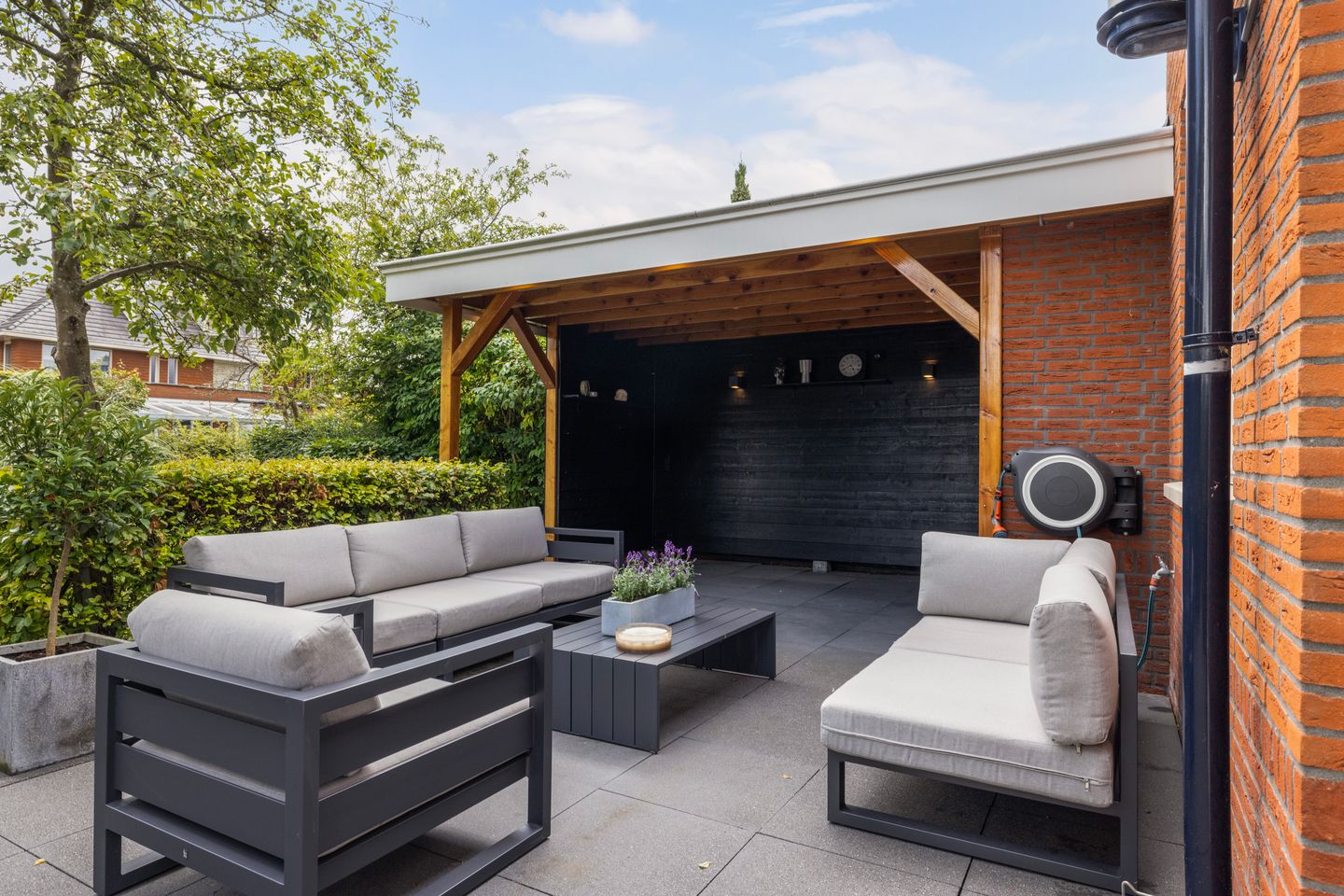 Photo 35 of Bandhaak 10