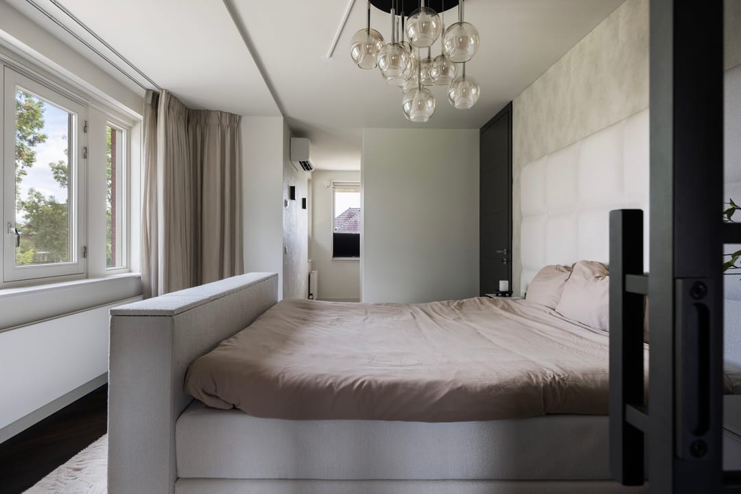 Photo 43 of Bandhaak 10