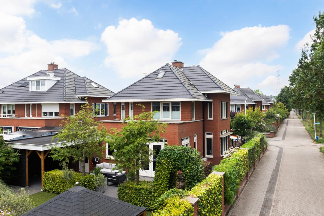 Photo 58 of Bandhaak 10