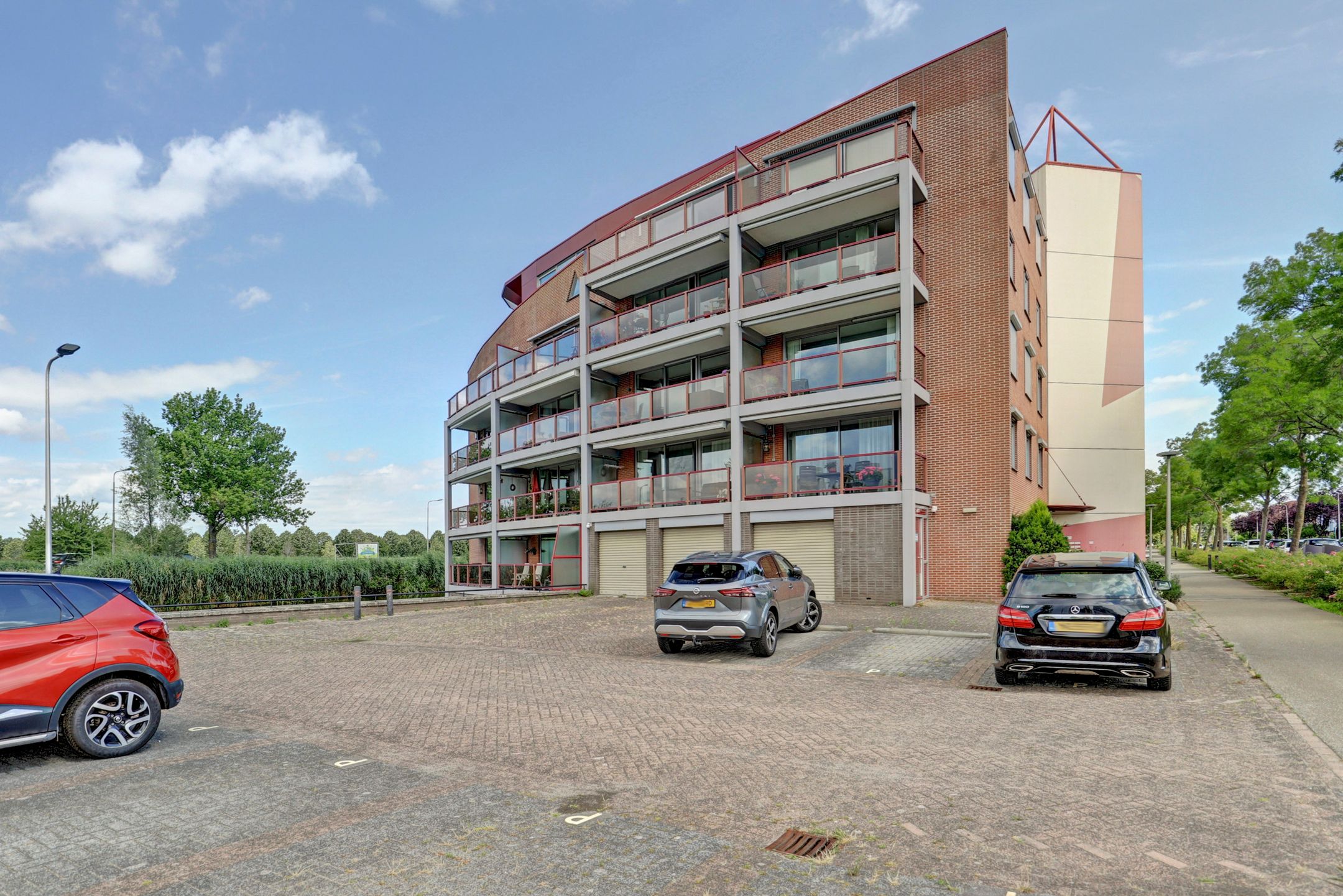 Foto 30 van De Hoge Bogerd 165