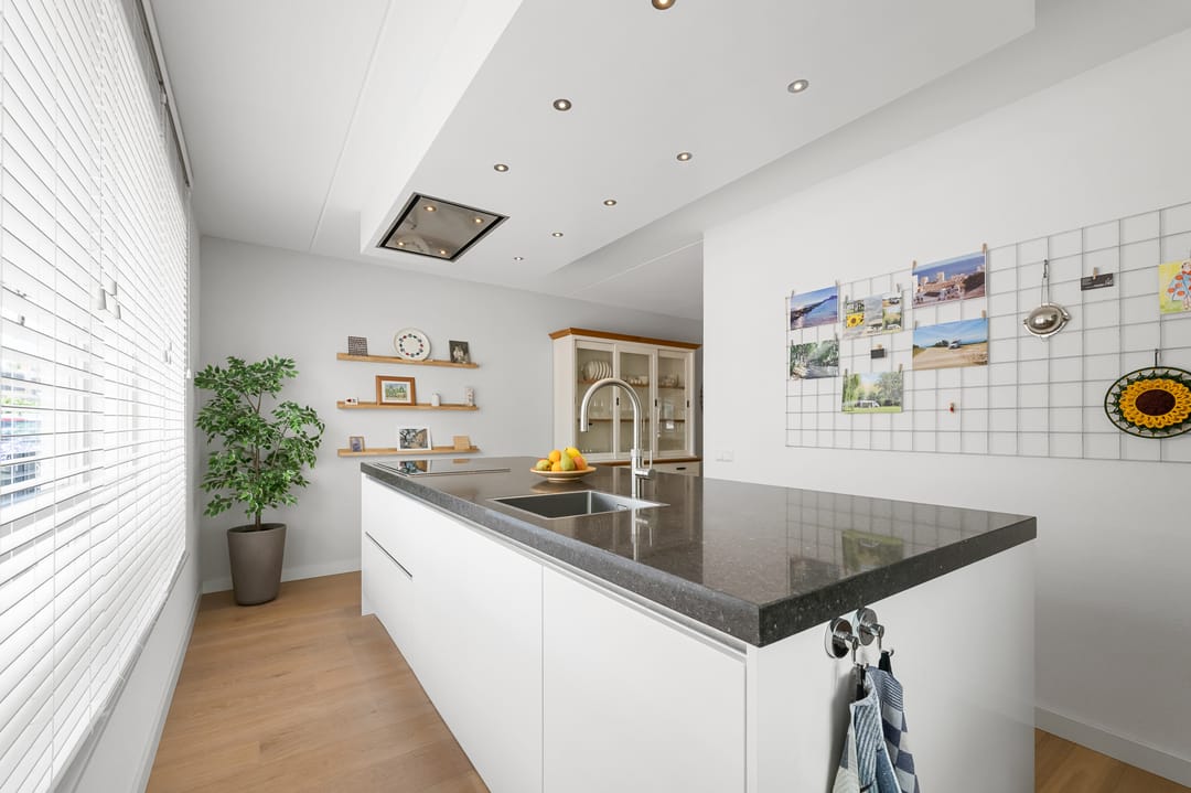 Photo 11 of Dokter A. Quartelstraat 8