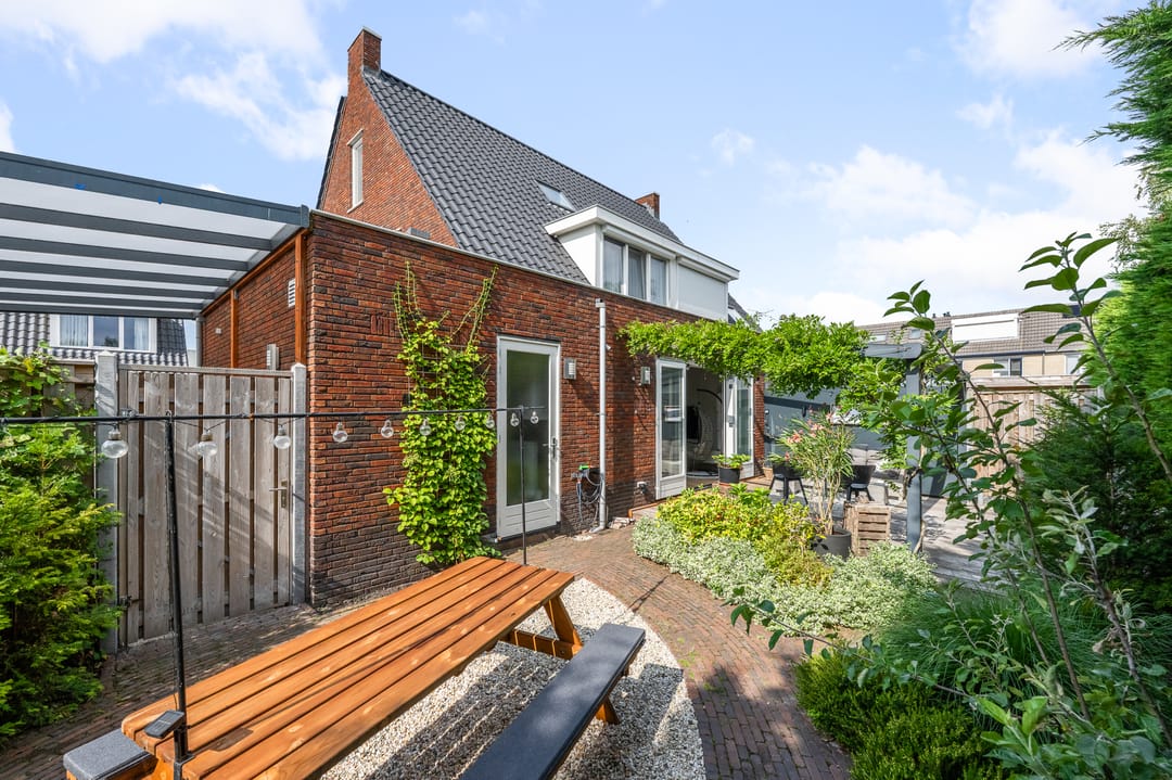 Photo 32 of Dokter A. Quartelstraat 8