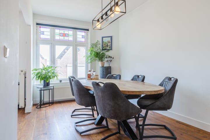 Foto 15 van Maxburgh 10-A