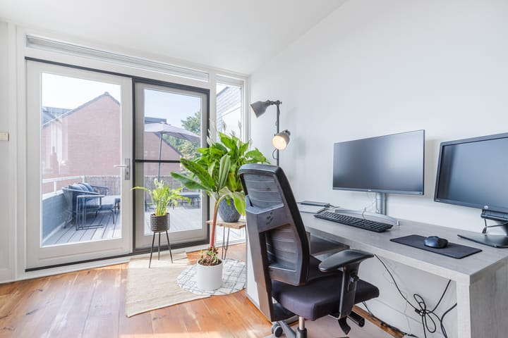 Foto 21 van Maxburgh 10-A