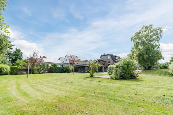 Foto 31 van Den Hulst 156