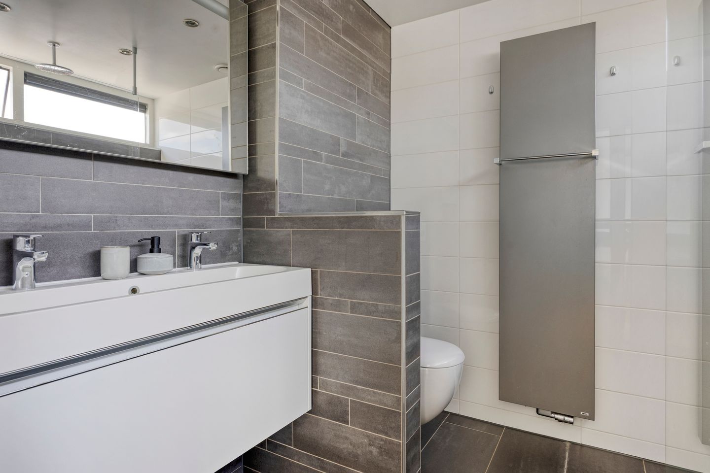 Photo 14 of Van Limburg Stirumlaan 12