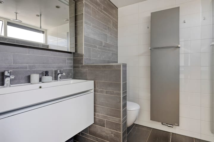 Foto 14 van Van Limburg Stirumlaan 12