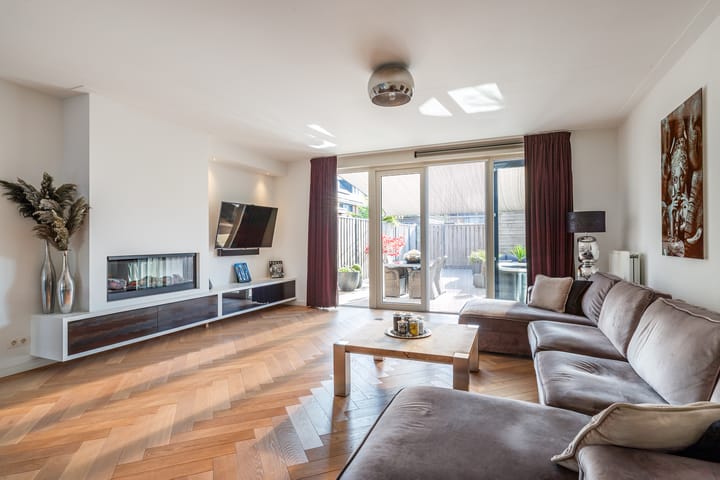 Foto 2 van Mies Bouhuysstraat 17