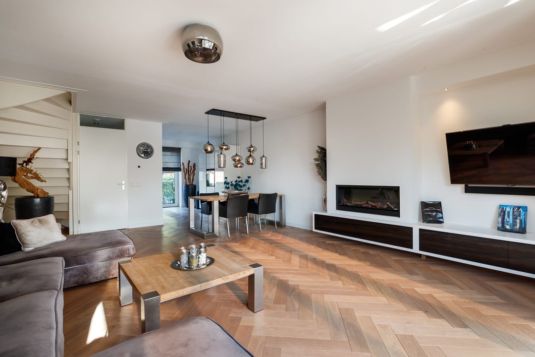 Photo 11 of Mies Bouhuysstraat 17