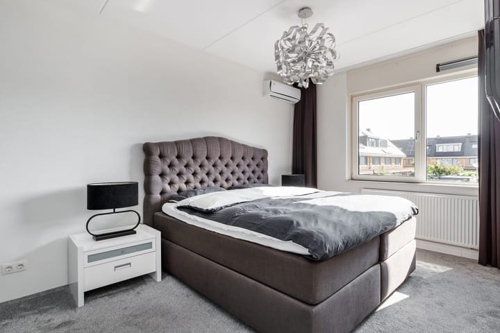 Foto 27 van Mies Bouhuysstraat 17