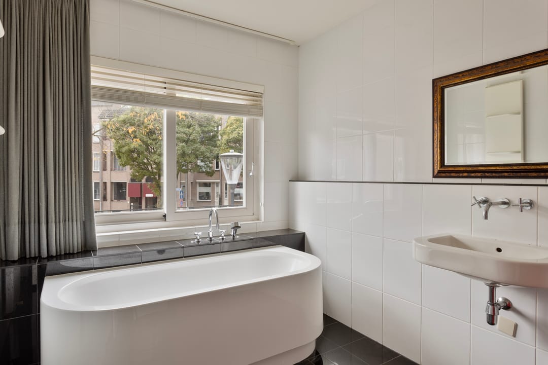 Foto 37 van Henseniusstraat 13-A