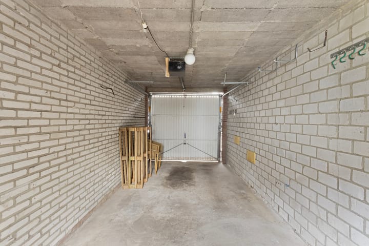 Photo 45 of Henseniusstraat 13-A