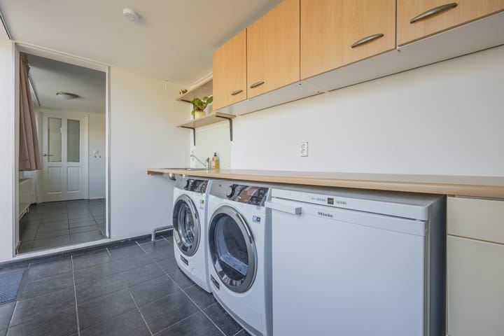 Foto 11 van Robertstraat 44