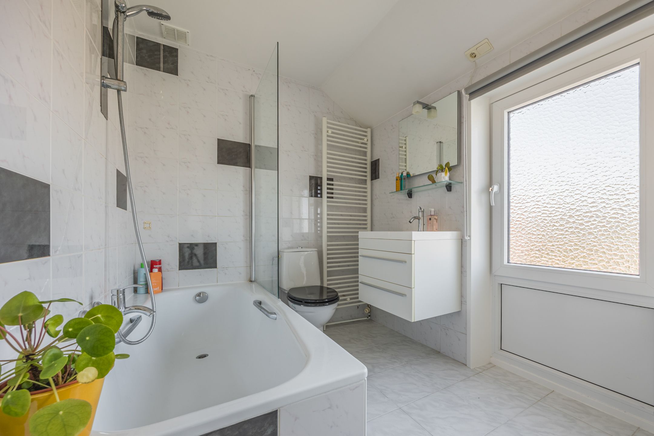 Foto 18 van Robertstraat 44