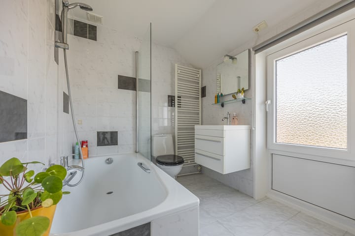 Foto 18 van Robertstraat 44