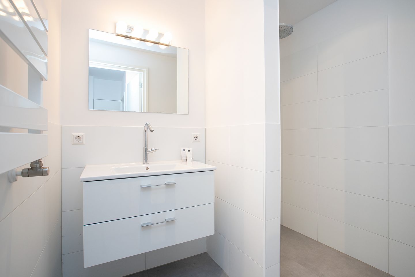 Foto 20 van Linnaeusstraat 97-H