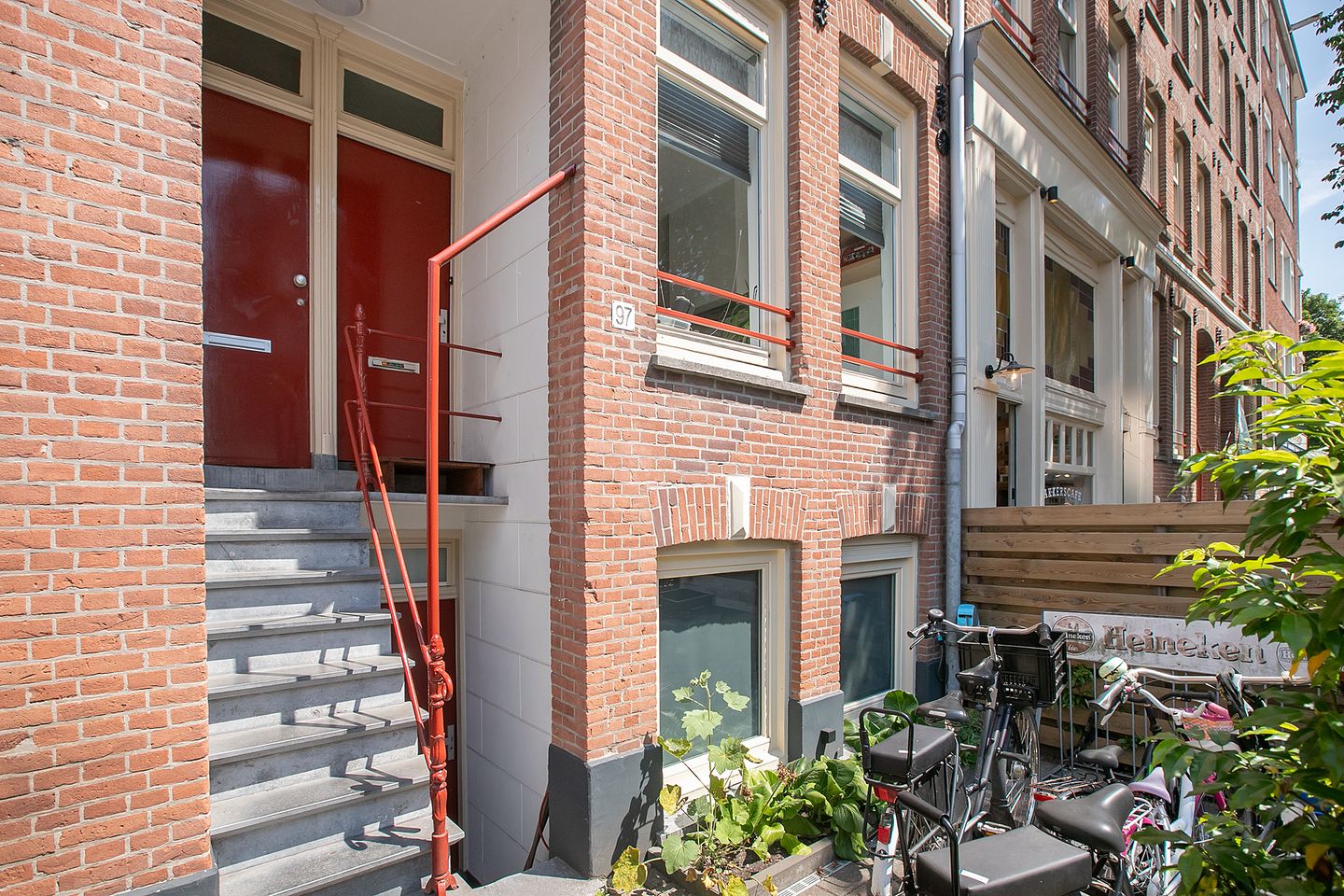 Foto 40 van Linnaeusstraat 97-H