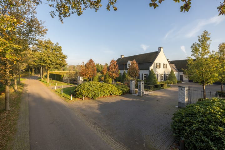 Photo 3 of Houtbroekdijk 11