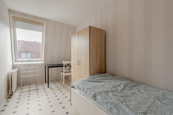 Photo 18 of Ter Wormstraat 12