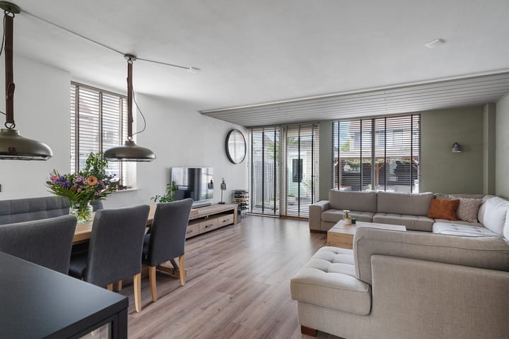 Foto 2 van Bronsveen 1