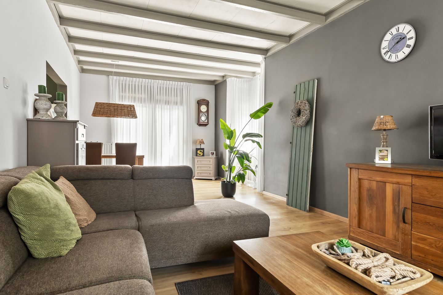 Foto 19 van Burgemeester Mr. H.J. Engelkens-laan 26