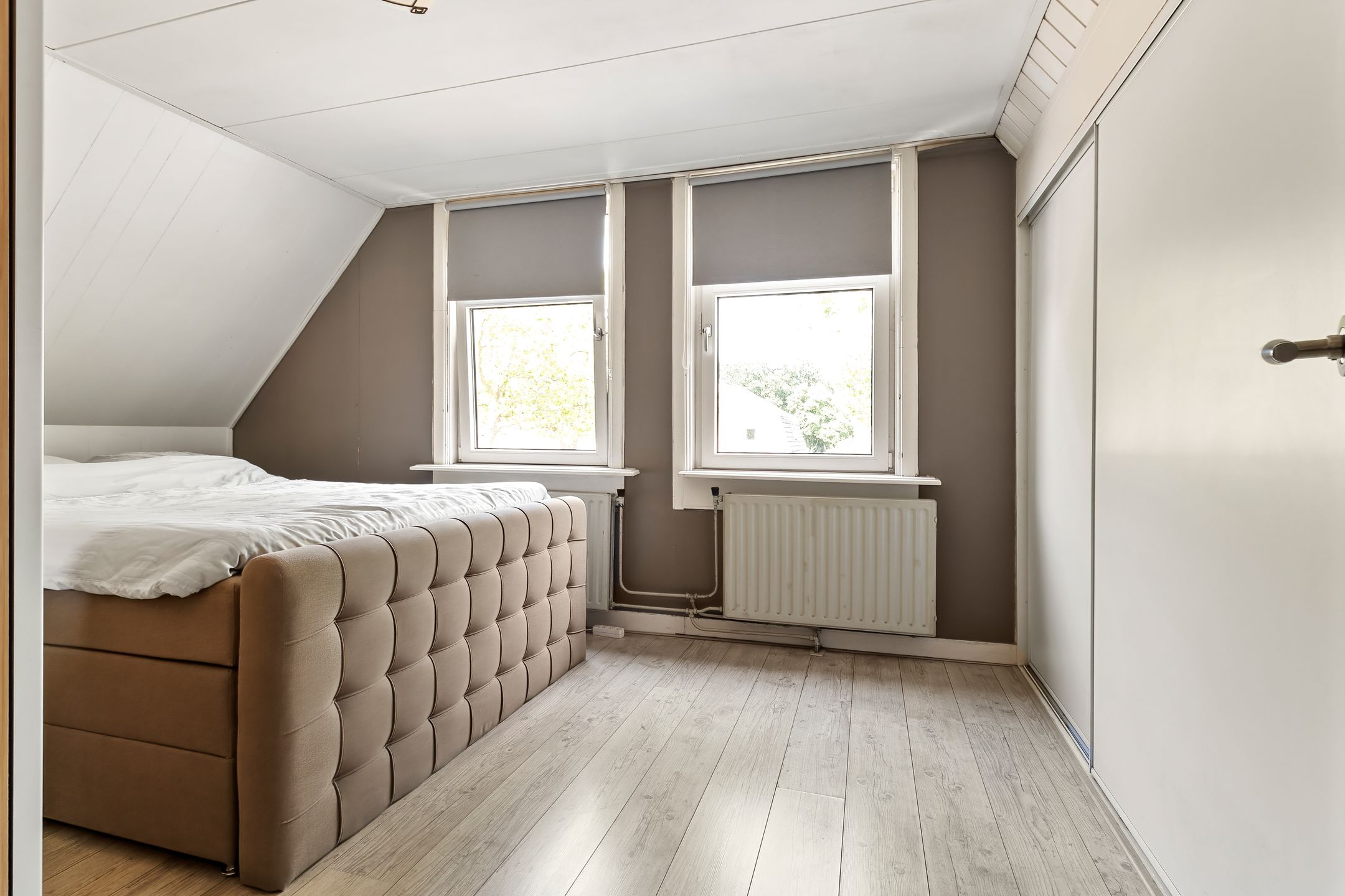 Foto 30 van Burgemeester Mr. H.J. Engelkens-laan 26