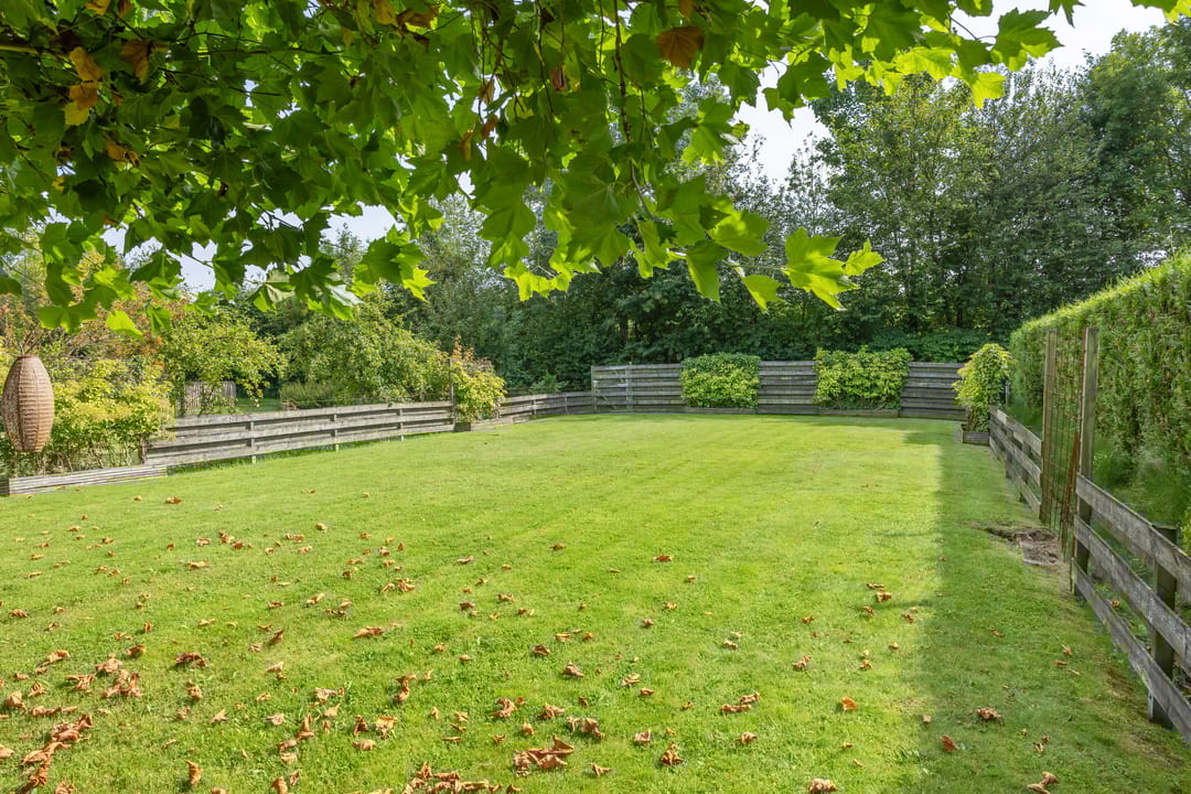 Foto 37 van Burgemeester Mr. H.J. Engelkens-laan 26