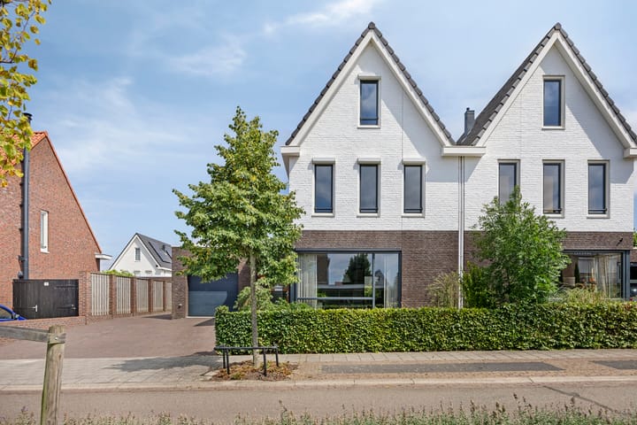 Foto 1 van Nieuwenhove 13