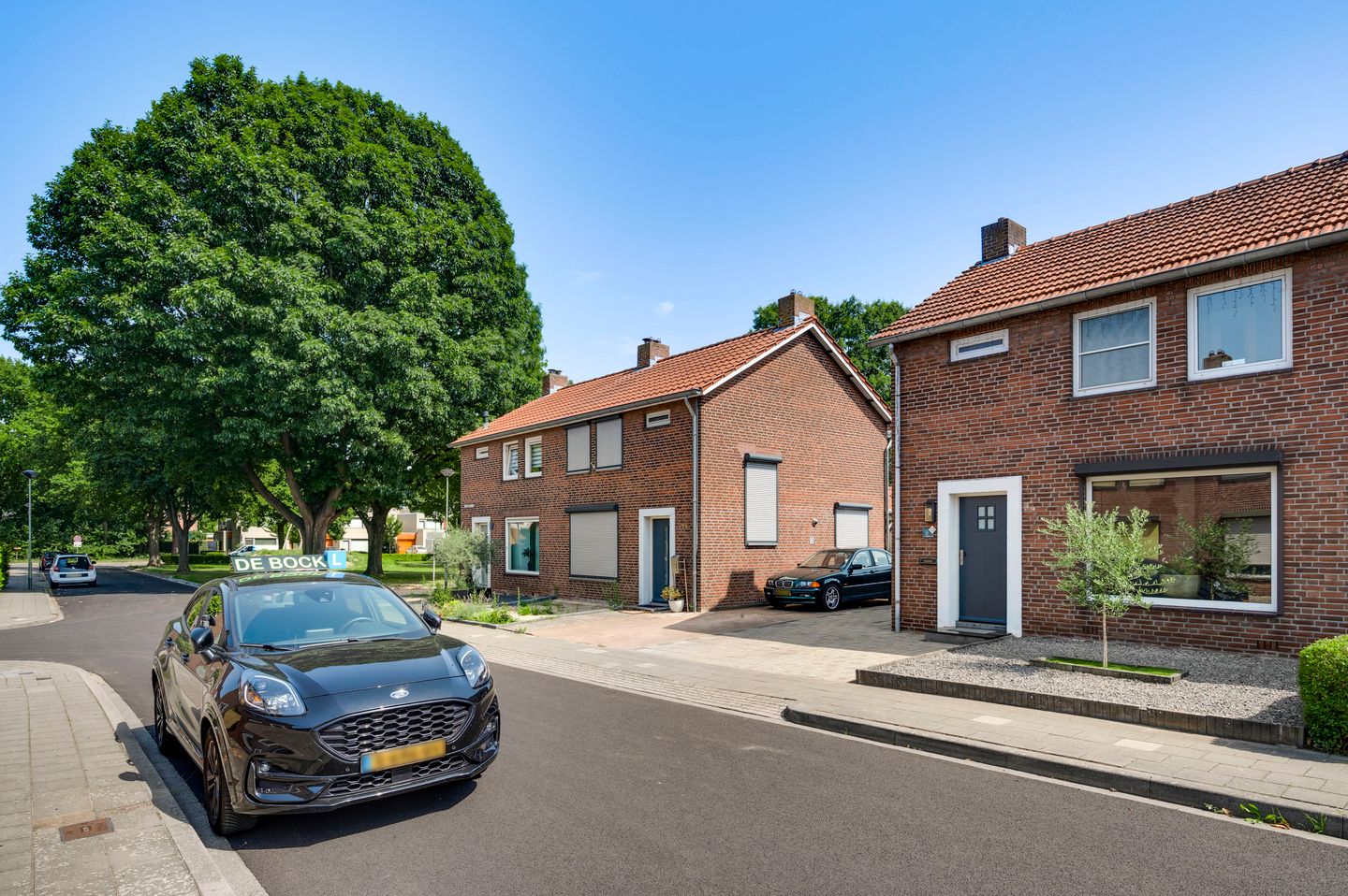 Foto 1 van van der Renneweg 24