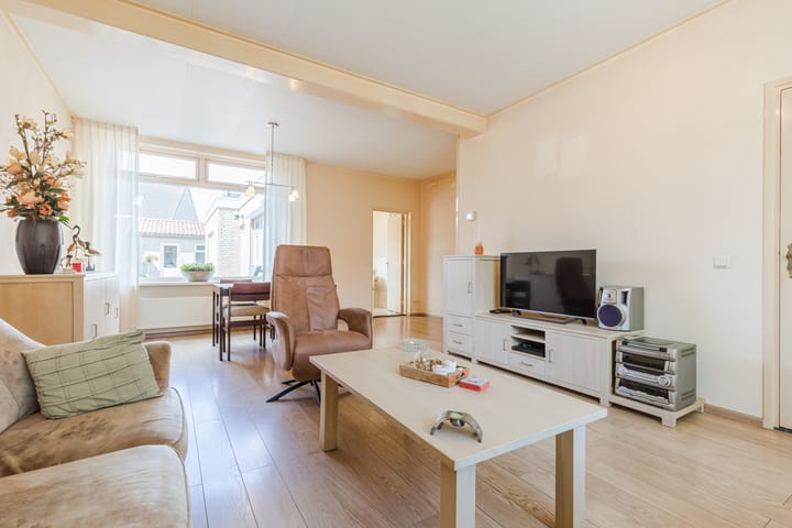 Photo 7 of Wouwsestraat 29