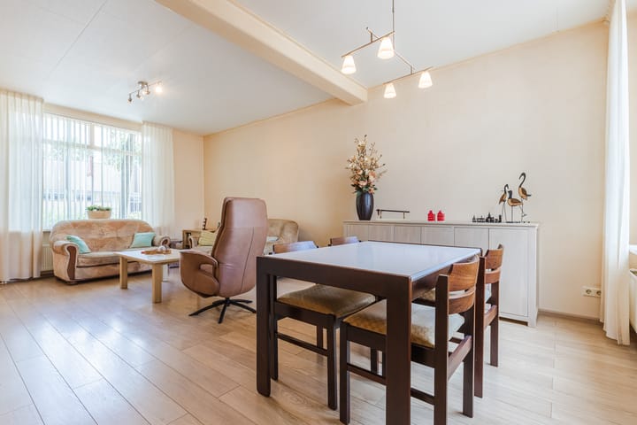 Photo 10 of Wouwsestraat 29