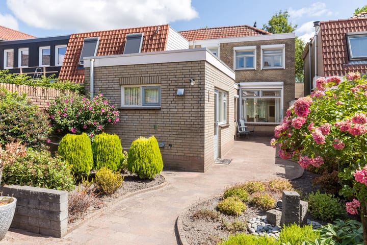 Photo 34 of Wouwsestraat 29