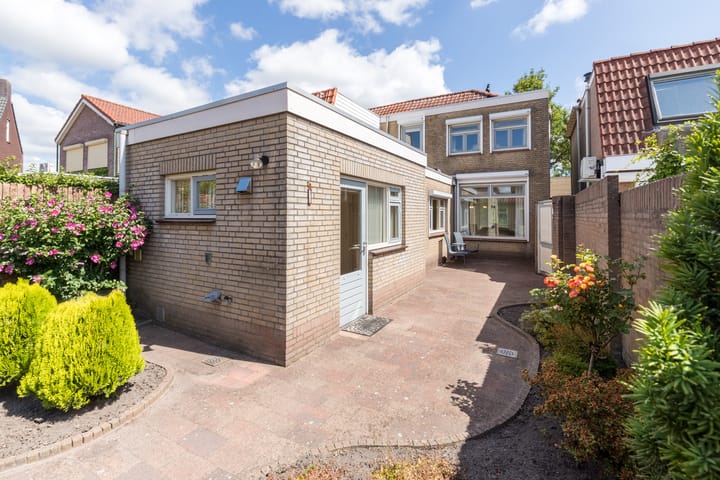 Photo 35 of Wouwsestraat 29