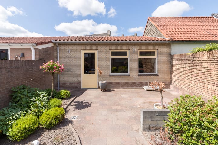 Photo 42 of Wouwsestraat 29