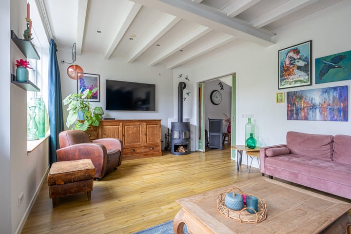 Photo 3 of Oosteinde 37