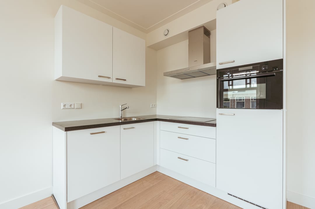 Photo 8 of Van Spilbergenstraat 114-3