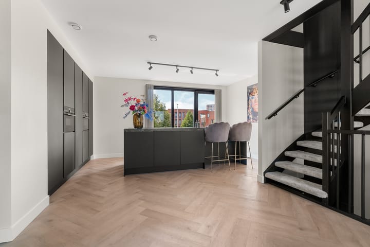 Foto 28 van Donatellostraat 32