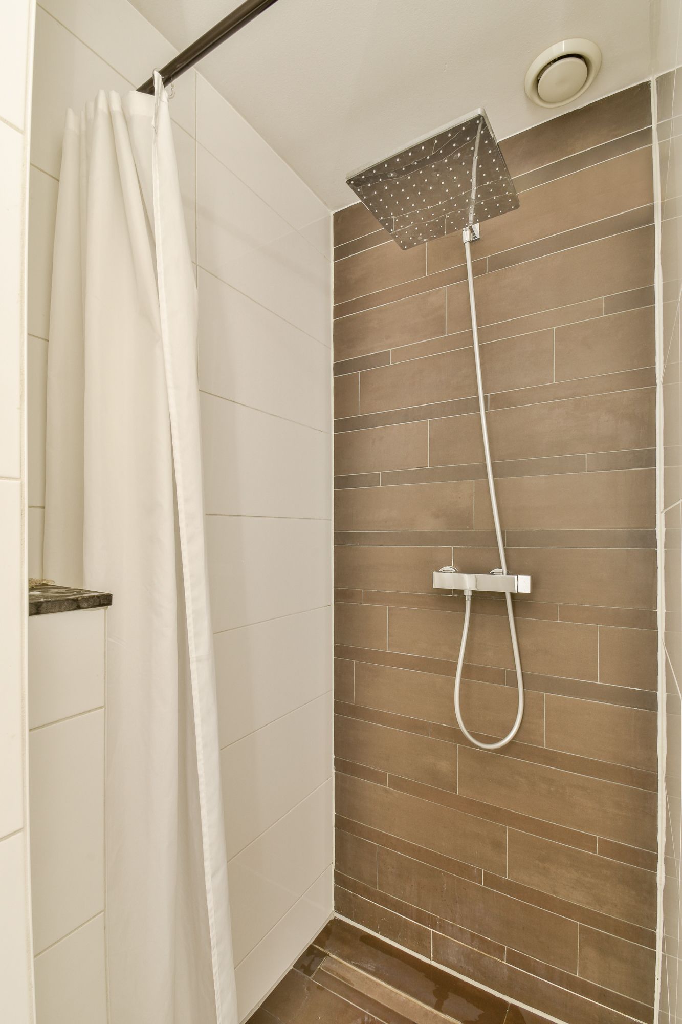 Photo 24 of Molukkenstraat 69-1