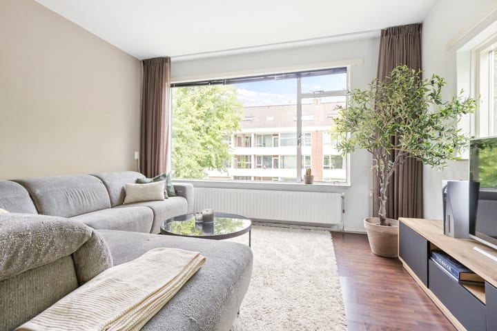 Foto 10 van Troelstralaan 4