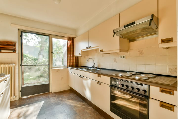 Photo 5 of Stichtstraat 16